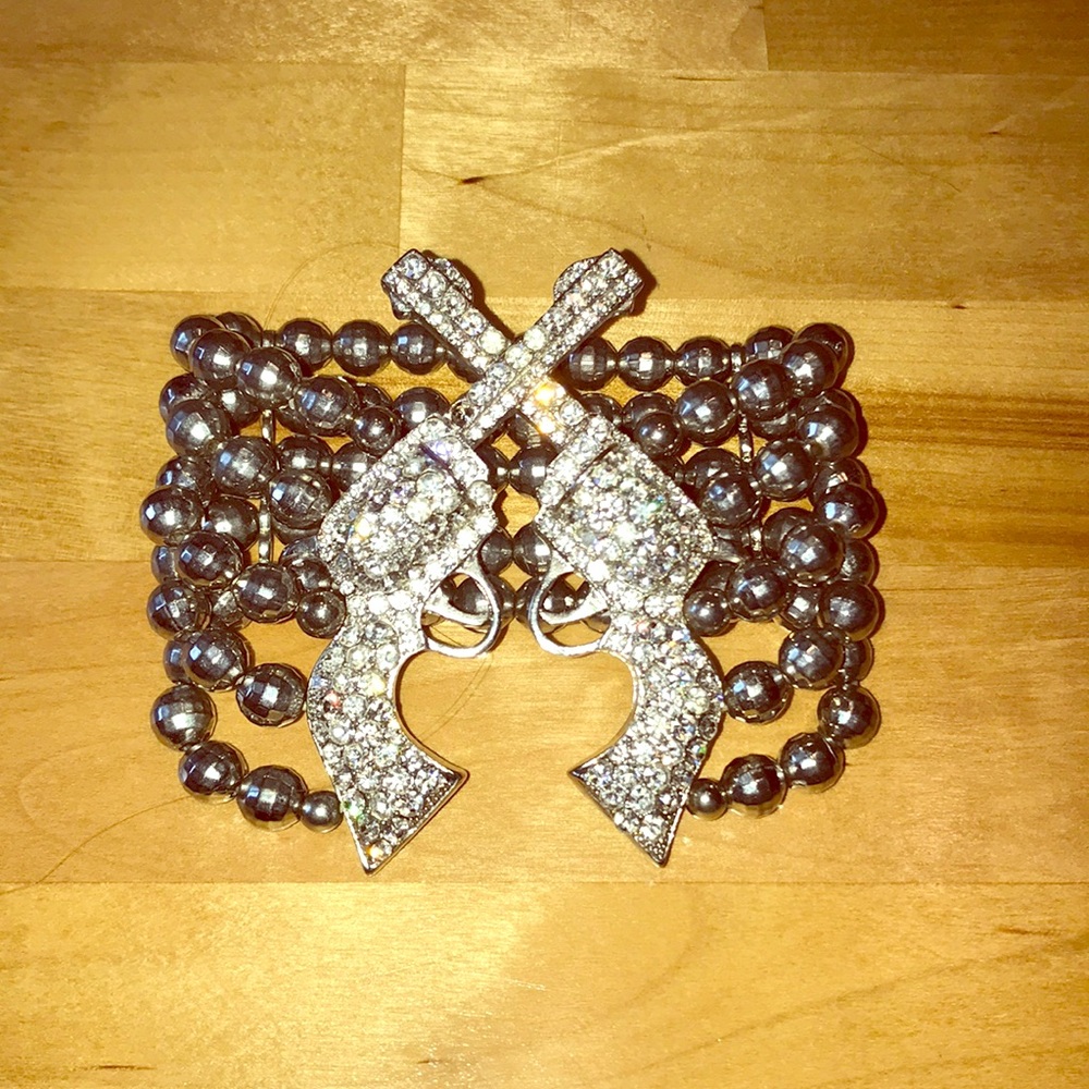 🌟SALE 2 for 20🌟Adorable gun bracelet 😎